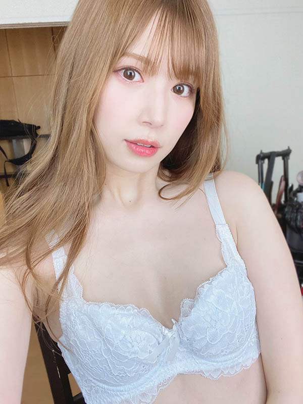 明里つむぎ(明里紬,Akari-Tsumugi)作品ADN-256介绍及封面预览