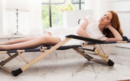 怀孕初期应该如何补充叶酸-很美的