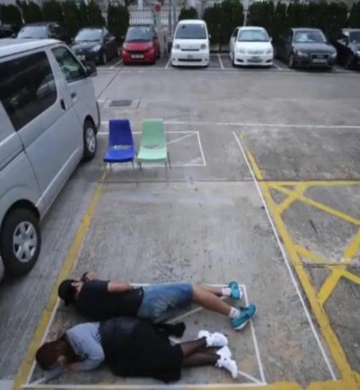 14平米!香港最小房屋开卖 比车位还小家具家电俱全-很美的