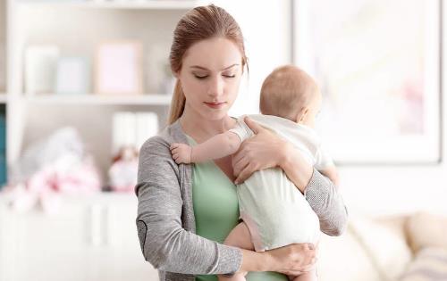 产后大姨妈的两大误区 产后大姨妈何时来-很美的