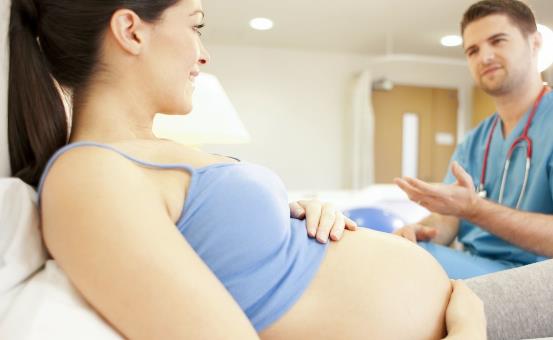 孕妇待产必备用品有哪些 孕妇待产前准备什么食物-很美的