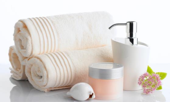 脏毛巾洗白白小妙招 煮毛巾时的注意事项-很美的