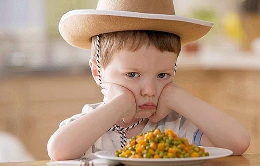 宝宝多大了可以吃盐-很美的