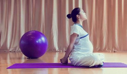 准妈妈做这些体操来保健-很美的