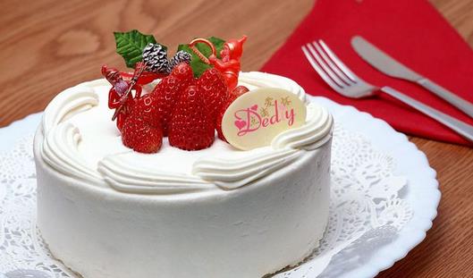 这样的蛋糕别给宝宝吃!-很美的