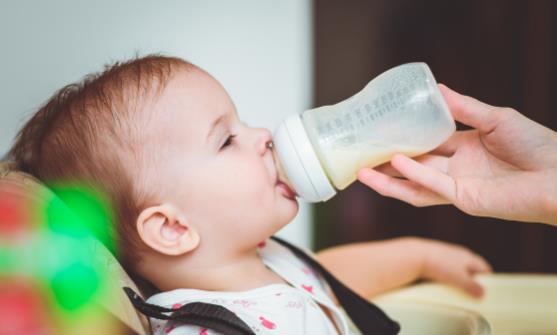 新手妈妈如何正确冲奶粉 快来get正确冲调奶粉流程-很美的