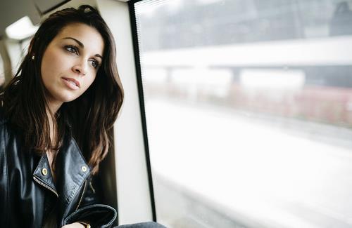 旅游时晕船晕车该怎么办-很美的