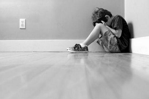 自闭症宝宝的早期特征-很美的