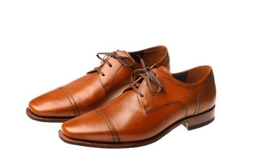 皮鞋发霉了要怎么办-很美的