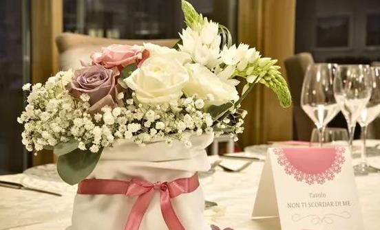 如何让鲜花长开不败 教你科学延长鲜花的保鲜期-很美的