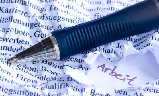 如何才能使圆珠笔写起来更流畅 衣服上的圆珠笔油怎么洗-很美的