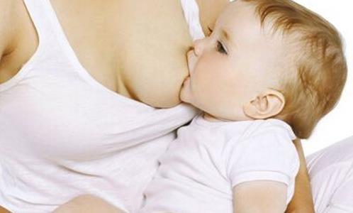 分娩后应该何时开始催乳?-很美的