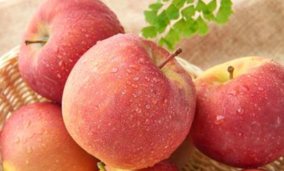 适合孕妇冬天吃的水果 吃水果容易被忽略的坏习惯-很美的