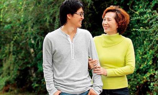 老人冬季旅游需要注意的事项-很美的