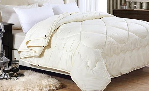 蚕丝被的清洗与保养方法-很美的