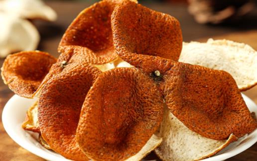 陈皮泡水配什么最好 陈皮泡水放多少片-很美的