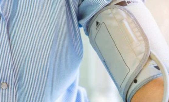 血压不宜太低人群 对于改善血压低有好效果的食物-很美的