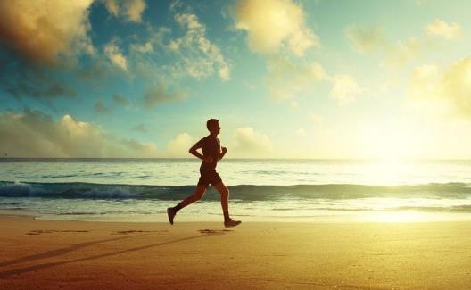 长期跑步膝盖保护有窍门 三个小动作保护膝关节-很美的