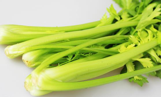 芹菜清热利湿 芹菜的5种制作烹饪方法-很美的