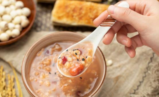 喝粥的7大好处 粥的分类和营养特点-很美的