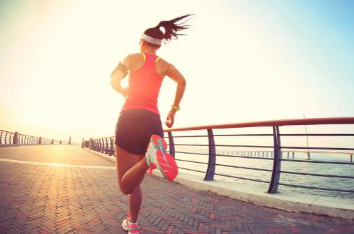 晨跑和夜跑你选择哪一个 教你选择适合你的不再纠结-很美的