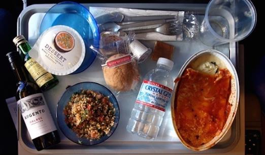 带着没坐过飞机的你 领略一下空中美味-很美的