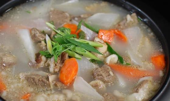 痛风这8类食物要少碰 尿酸超标的人最好不吃-很美的