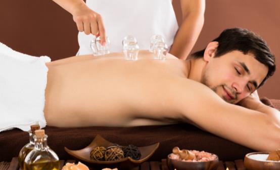 拔火罐能排除邪气让人精神百倍 拔火罐能治颈椎病吗-很美的