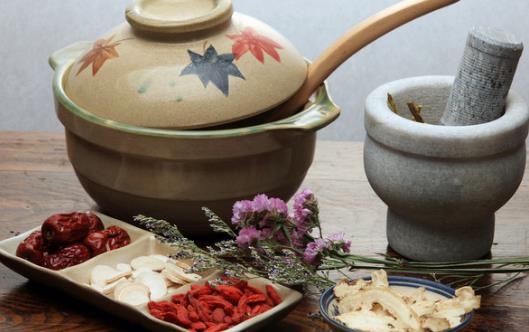 煎中药的注意事项 饮片在煎煮时要后下的原因-很美的