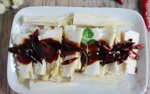 美味清甜好吃的竹笋 水煮竹笋甘甜不苦的小诀窍-很美的