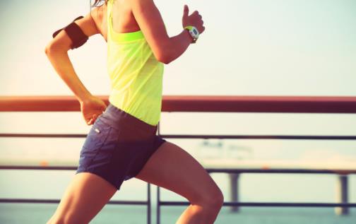 跑步并不是适合所有人群 跑步虽好可不要盲目哦-很美的