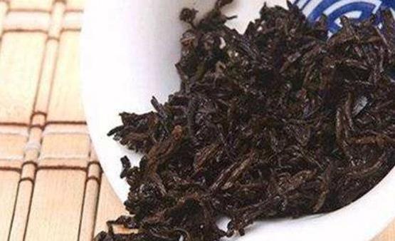 盘点茶叶渣的14大神奇妙用 茶叶渣能缓解皮肤晒伤-很美的