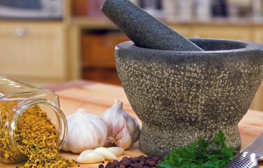 厨房里常见调味料的科学用法 花椒还能驱除虫蚁-很美的