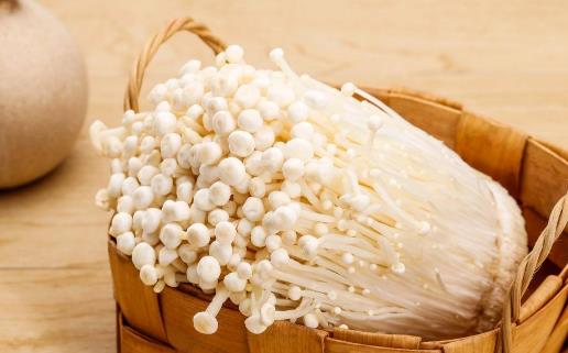 金针菇发黄了还能吃吗 金针菇怎么才算变质-很美的