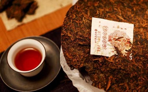 普洱生茶好喝还是熟茶好喝 怎么区分普洱茶的生熟-很美的