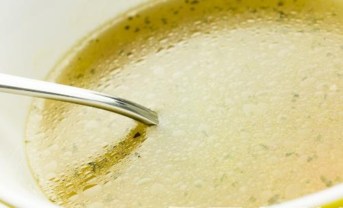 自制高汤安全健康又美味 家常高汤的熬制方法-很美的