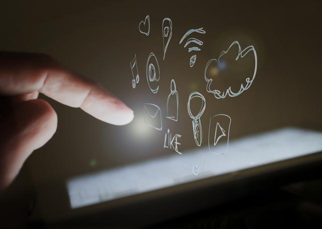 为什么手机是睡眠杀手?习惯性睡前玩手机、长期熬夜玩手机的危害