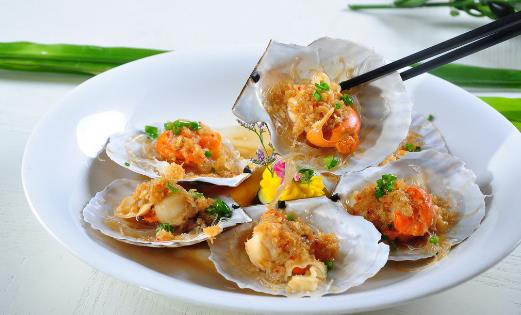 怎样挑选新鲜的扇贝-很美的