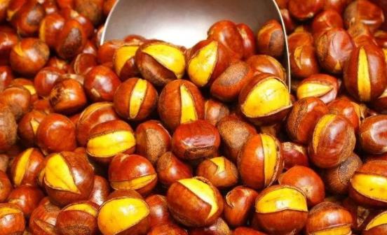 街头糖炒板栗隐患多 辨别挑选板栗注意事项-很美的