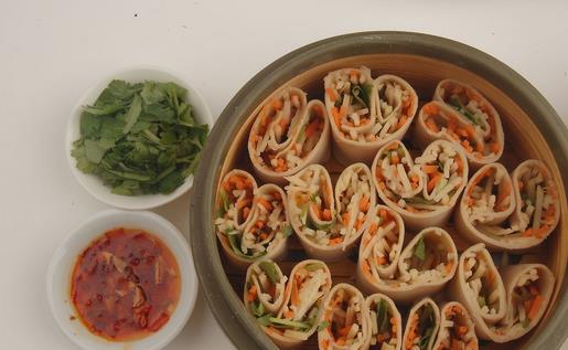 莜面怎么做才好吃呢 经典的汉族面食莜面卷-很美的