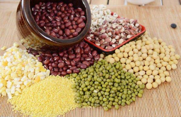 粗粮吃错、吃多了，会伤害肠胃健康？吃粗粮最好蒸着吃适量