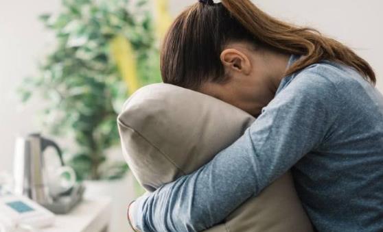 垃圾睡眠是人类的健康杀手 失眠障碍人群不宜午睡-很美的