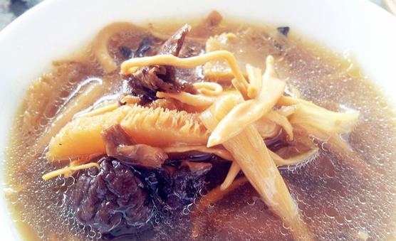 关照好自己的胃 为你推荐七款养生汤呵护你的肠胃-很美的