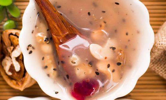 预防痛风 六款适合痛风病人食疗方法-很美的