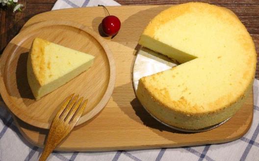 简单五步教你做戚风蛋糕-很美的