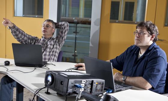 长期久坐带来的10大危害 缓解久坐的危害这样做-很美的