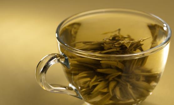 预防焦虑症饮食方法 香蕉使人精神振奋减少焦虑发生-很美的