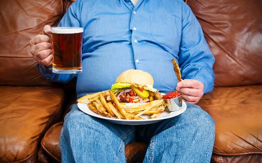 压断肋骨救回朋友 日常易猝死的恶习及猝死急救措施