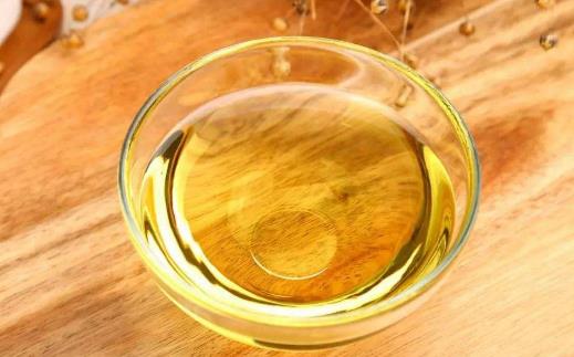 了解食用油的营养特点 正确选择健康食用油的方法-很美的