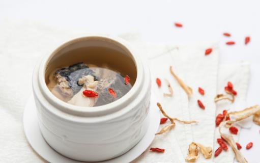 喝养生汤的误区小心误入 养生汤煲汤的必知技巧-很美的